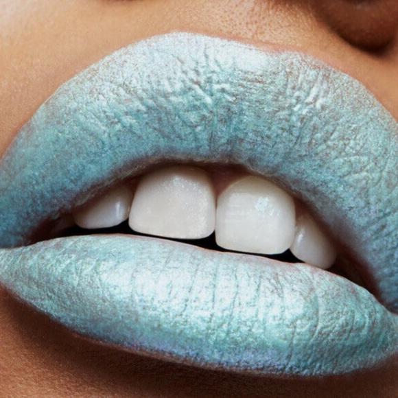 💄 SOFT HINT a MAC FROST LIPSTICK.  ** NEW IN THE BOX. FULL SIZE. - Picture 4 of 11